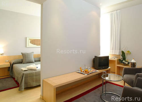 Tryp Barcelona Aeropuerto 4